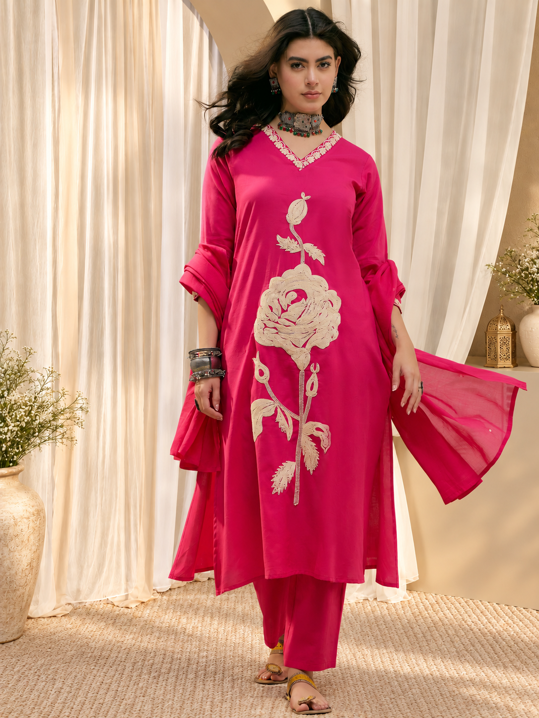 Women's Pink Plain Kurta With Trousers & Dupatta Set