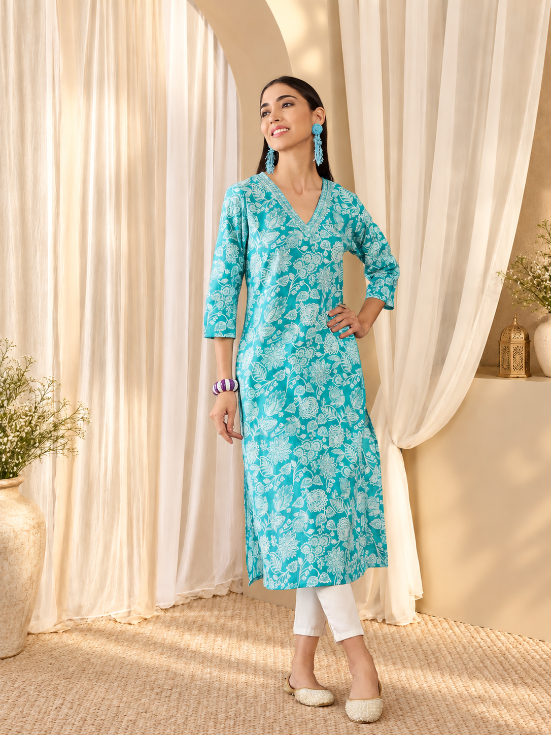 Women's Sky Blue Floral Printed Straight Kurta