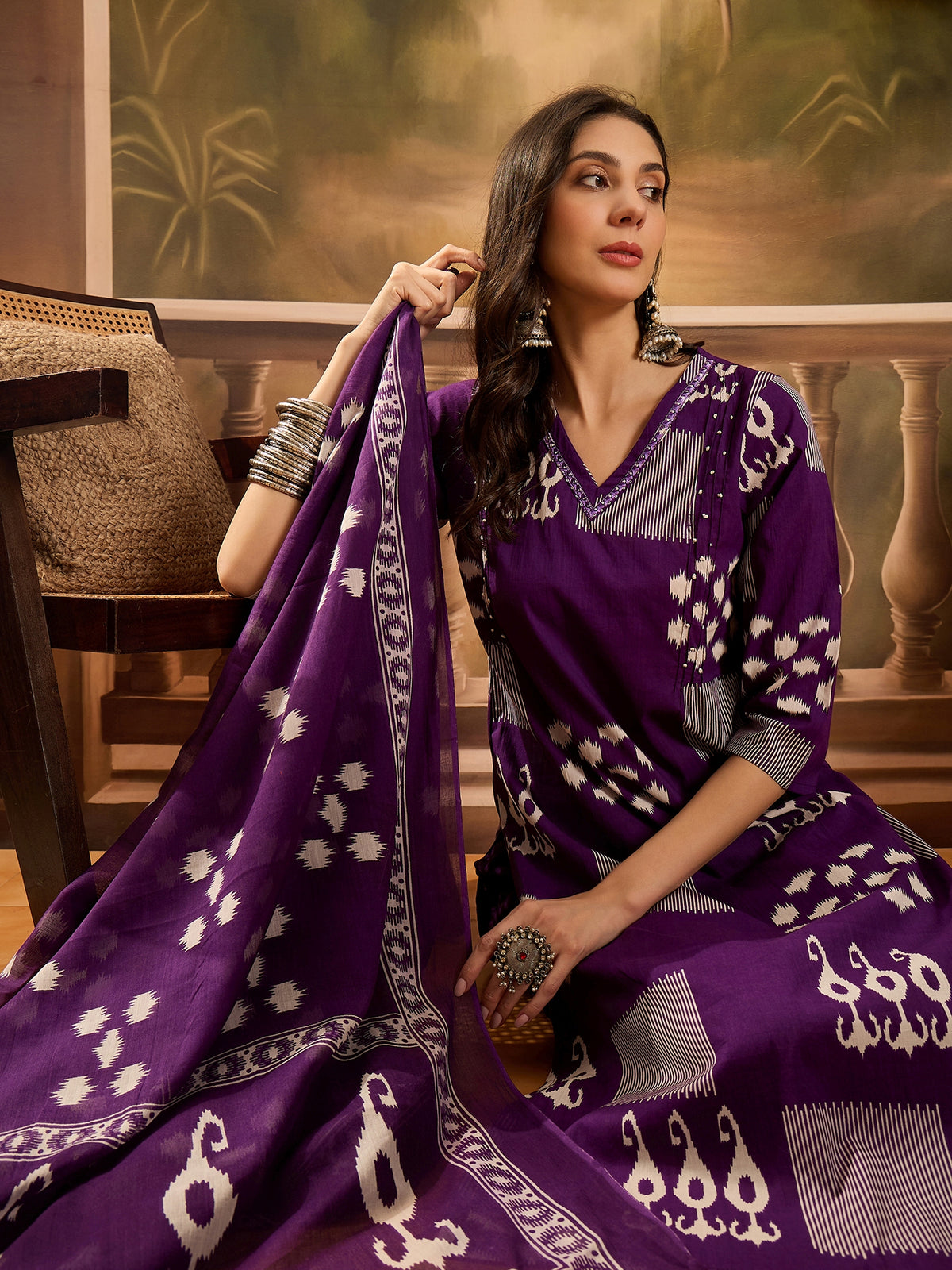 Women's Purple Geometric Print Pure Cotton Straight Kurta & Trousers With Dupatta Set