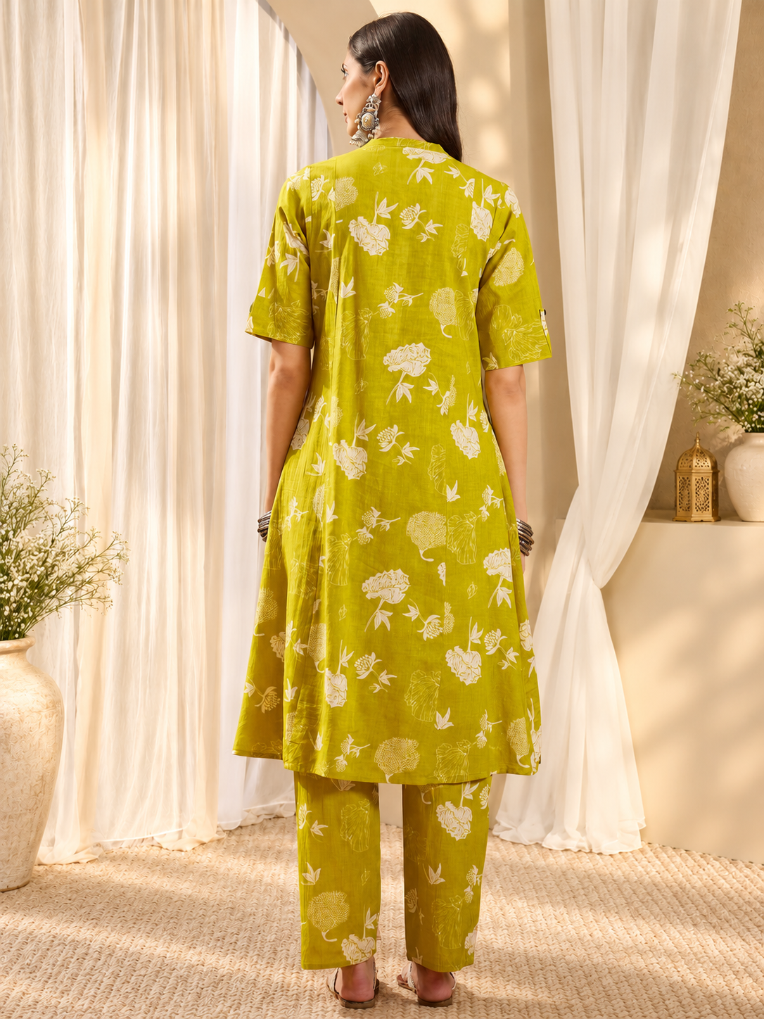 Women's Light Green Cotton Floral Print Kurta With Trousers Set