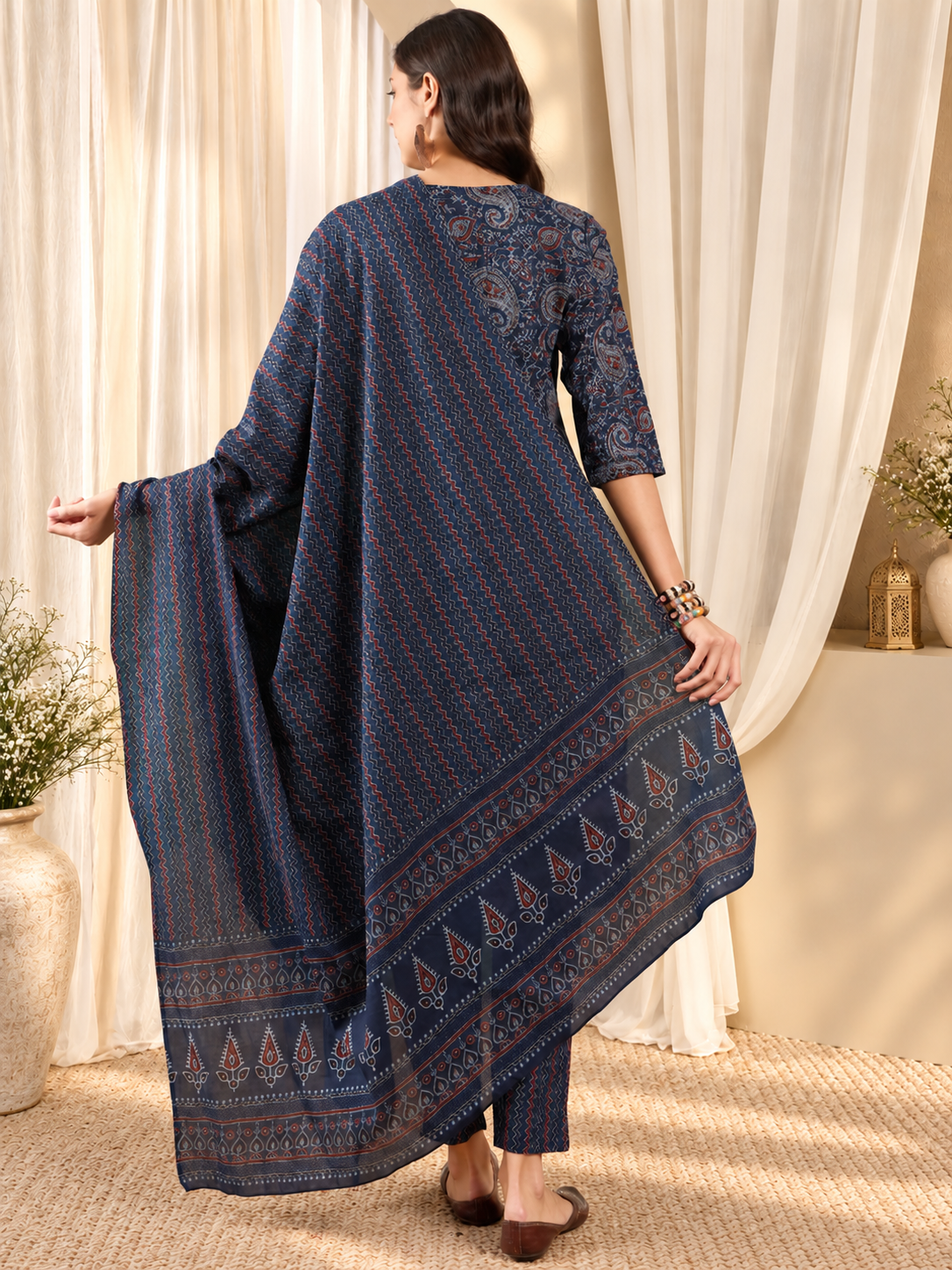 Women's Navy Blue Pure Cotton Ethnic Motifs Kurta & Trousers With Dupatta Set