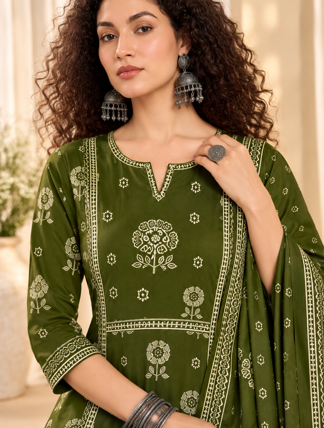 Women's Green Printed Round Neck Kurta With Trousers & Dupatta Set