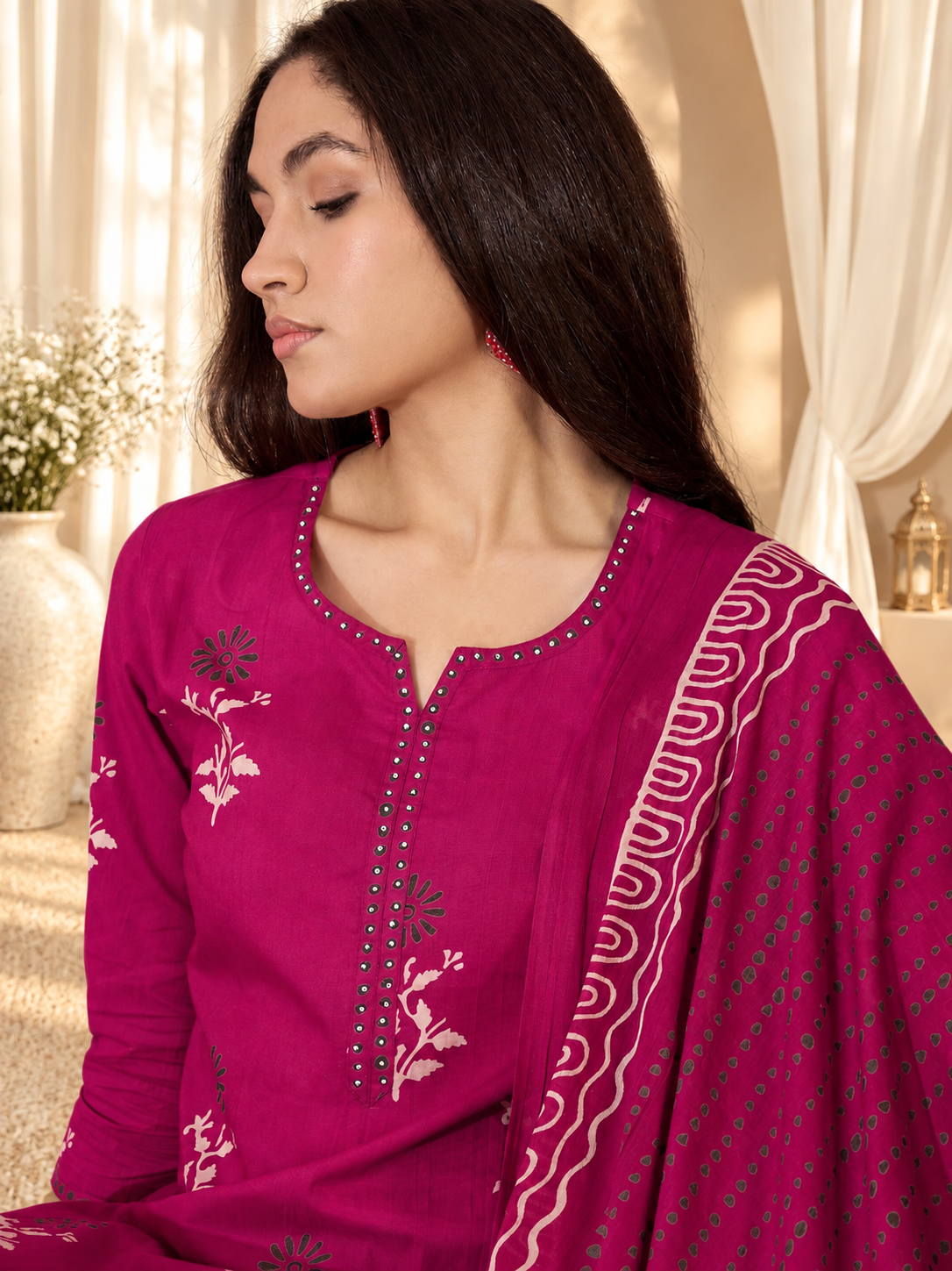 Women's Magenta & White Cotton Floral Print Kurta & Trousers With Dupatta Set