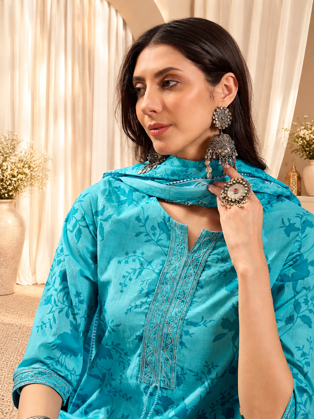 Women Floral Printed Cotton Kurta with Trousers &amp; Dupatta