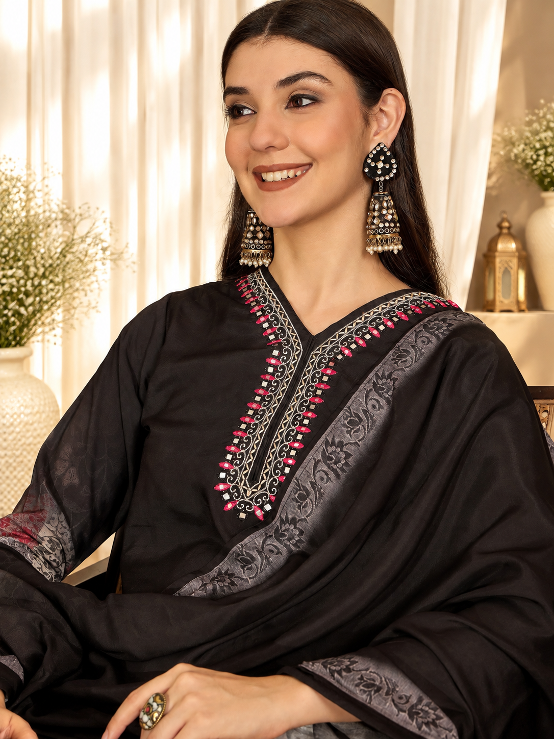 Women's Black Silk Blend V Neck Kurta & Pant With Dupatta Set