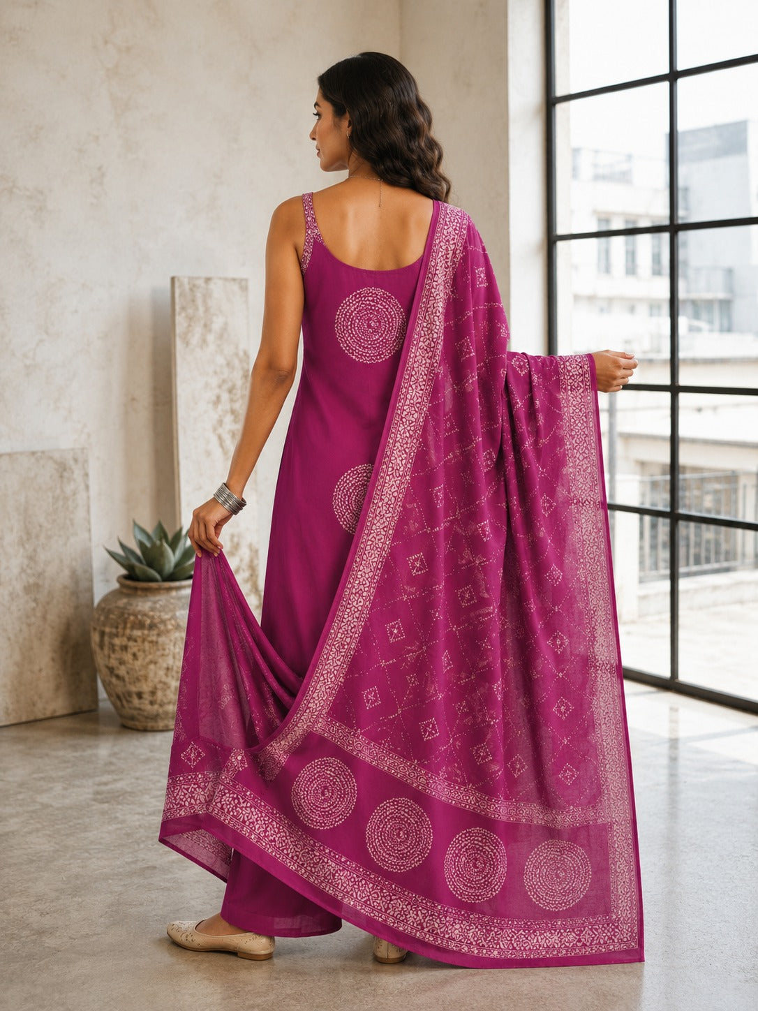 Women's Wine Sleeveless Kurta With Palazzo & Dupatta Set