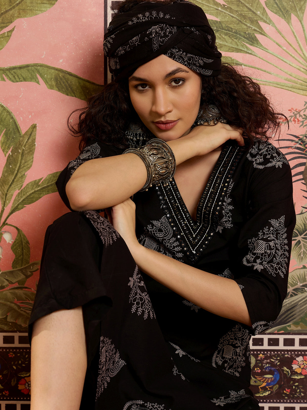 Women's Black Floral Printed V-Neck Kurta With Trousers & Dupatta Set