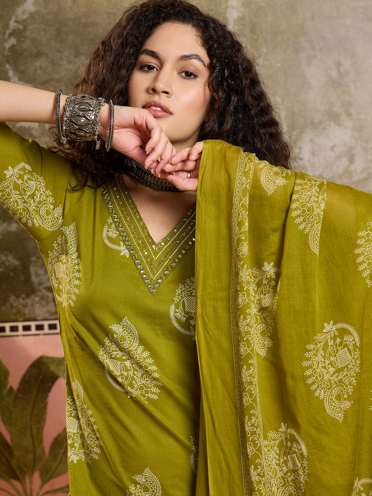 Women's Olive Green Floral Printed V-Neck Kurta With Trousers & Dupatta Set