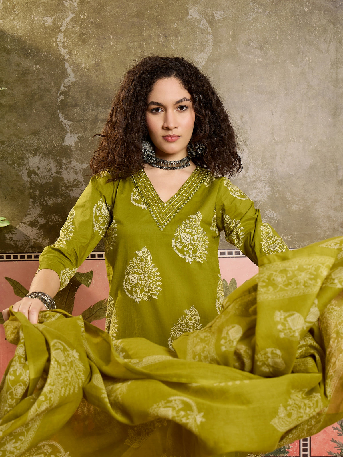 Women's Olive Green Floral Printed V-Neck Kurta With Trousers & Dupatta Set
