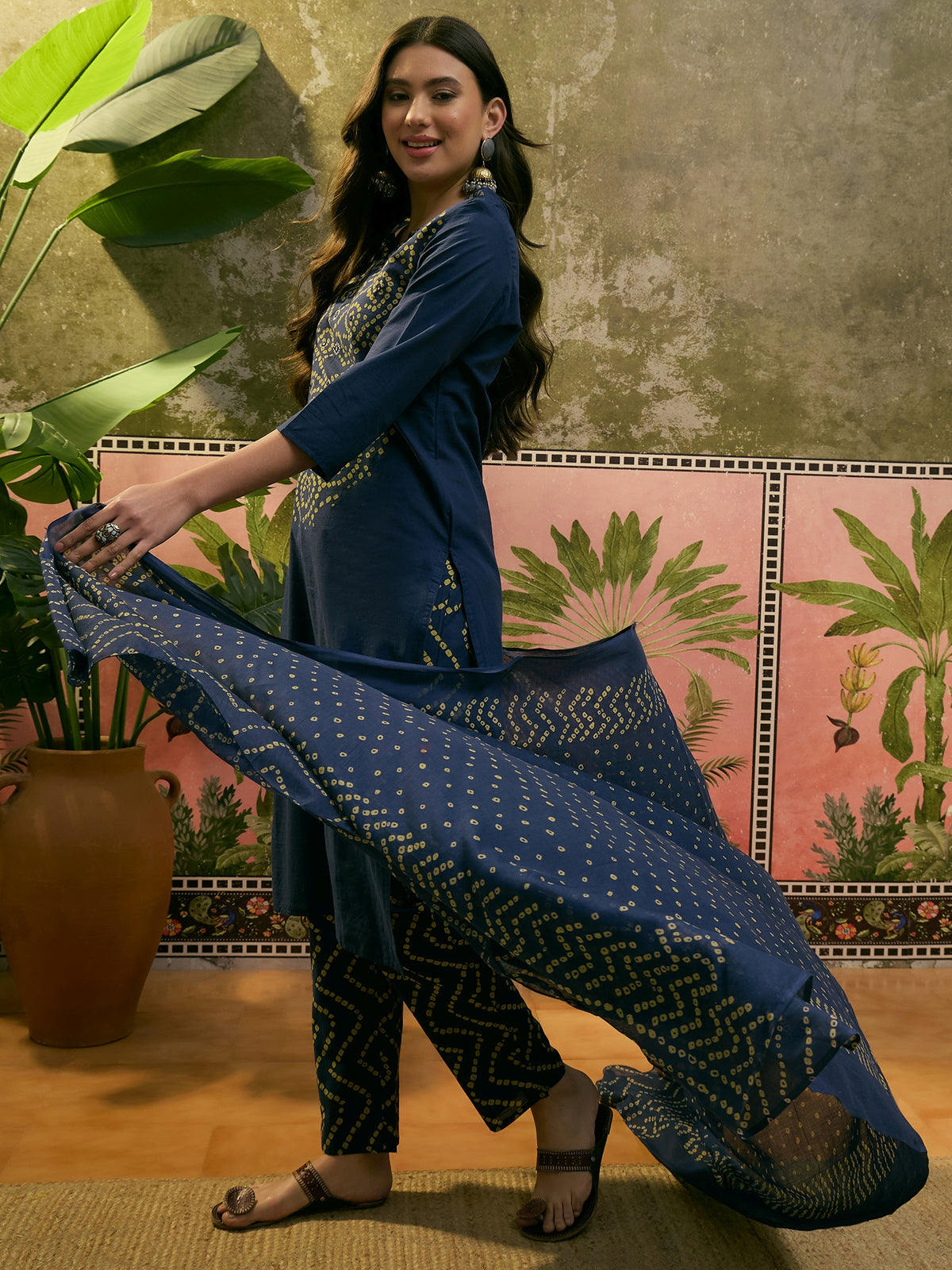 Women's Teal Blue Cotton Printed Kurta & Trousers With Dupatta Set